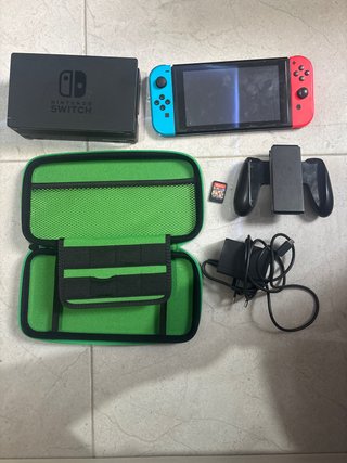 Nintendo Switch con accesorios