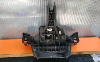 Cuentakilómetros y Araña Derbi GPR 125cc 2T