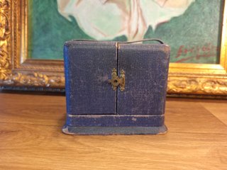 Reloj Despertador de Viaje Antiguo con Estuche
