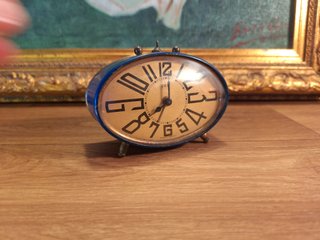 Reloj Despertador de Viaje Antiguo con Estuche