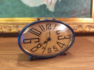 Reloj Despertador de Viaje Antiguo con Estuche