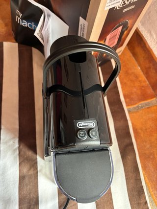 Macchina da caffè Nespresso De'Longhi