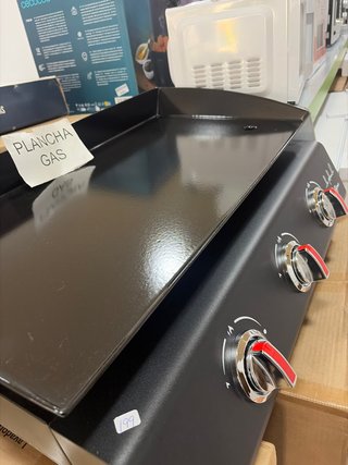 Plancha de Gas con Tres Quemadores