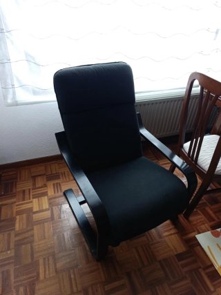 Butaca tapizada negra