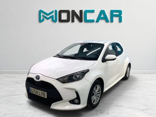 Toyota Yaris  1.5 120H Business Plus 2022