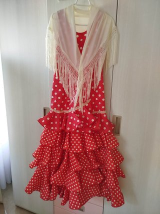 Traje Flamenca + accesorios .Talla 12 años