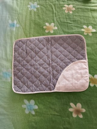 Tovaglietta Asilo Blu Trapuntata Tela Aida 32x42cm