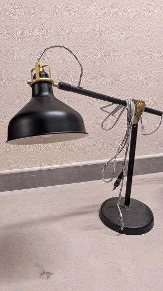 Lámpara de escritorio IKEA RANARP
