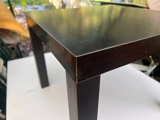 Mesita auxiliar IKEA negra