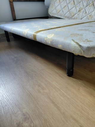 Cama 90cm Beige y Dorado
