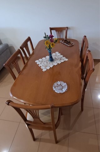 Mesa comedor extensible + 6 sillas madera
