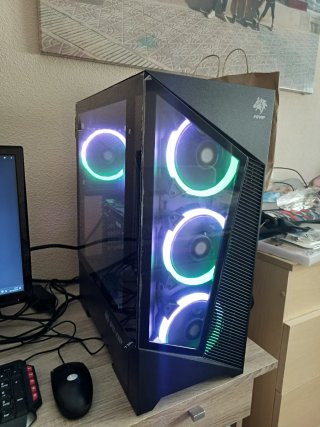 PCVIP Ordenador Gaming RGB