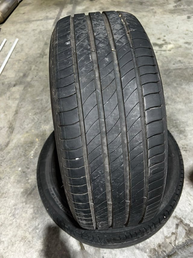 Neumático Michelin 225/55R17