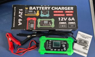 Cargador y Mantenedor de Batería 12V 6A
