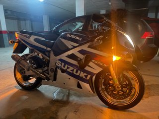 Suzuki GSX-R K3 600