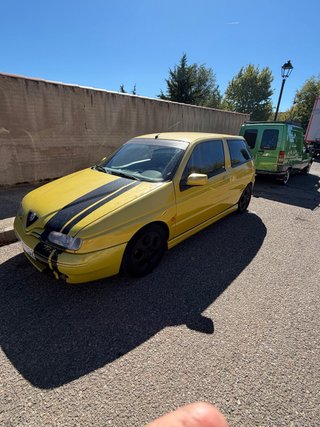 Alfa Romeo 145 2002