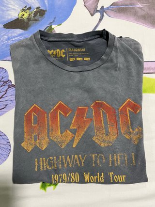 Camiseta AC/DC Highway to Hell Pull&Bear Talla M