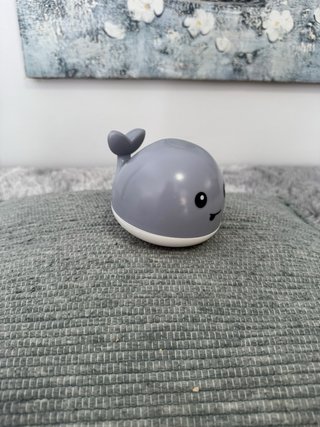 Juguete de Baño Ballena Fuente NUEVO sin estrenar