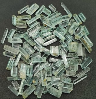 40g Blue Aquamarine Natural Crystals lot