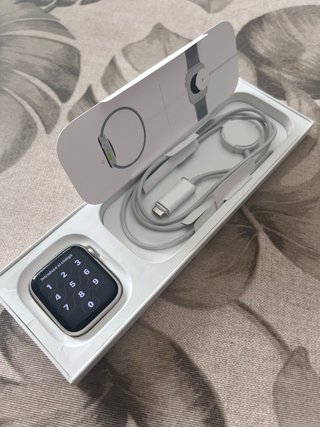 Apple Watch SE (2ª Gen) 44mm Plata