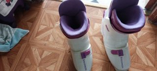 Botas de esquí Salomon blancas y moradas