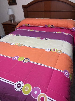 Cortinas y edredón para cama de 90