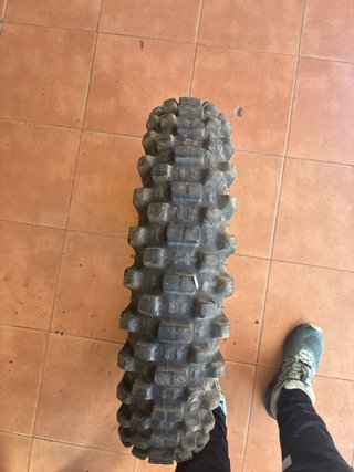 Neumático Michelin Tracker 140/80-18
