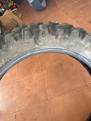 Neumático Michelin Tracker 140/80-18
