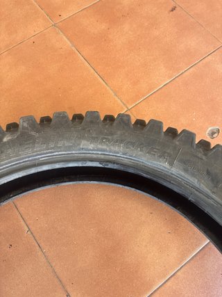 Neumático Michelin Tracker 140/80-18