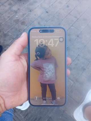 iPhone 16 Azul