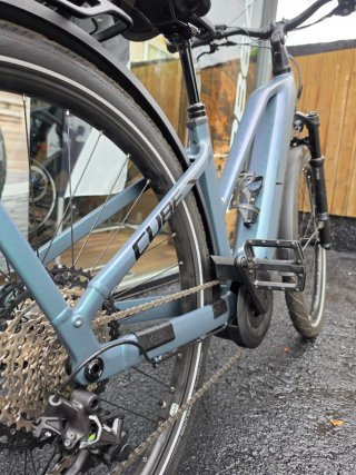 Bicicleta Eléctrica Cube Katmandu
