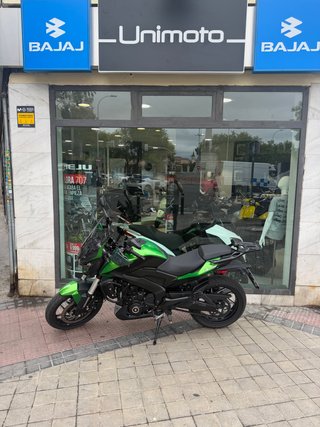 Bajaj Dominar 400