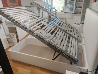 Cama electrica con motor, arcon y colchón.