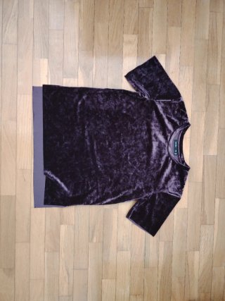 Camiseta terciopelo morado