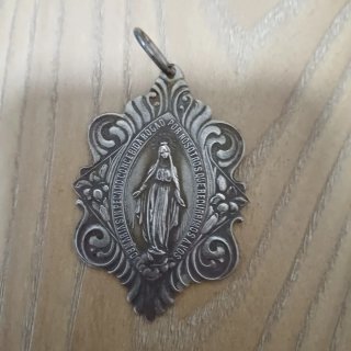 Medalla Religiosa de la Virgen Milagrosa
