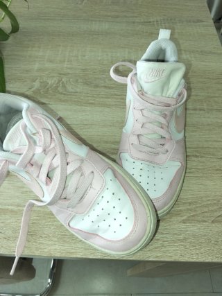 Zapatillas Nike Blancas y Rosas