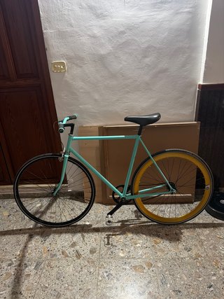 Bicicleta Fixie Turquesa y dorada