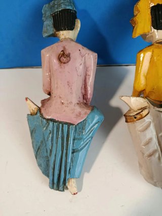 Dos Tallas antiguas de madera de Birmania