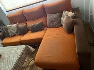 Sofá Cheslongue Naranja y Marrón