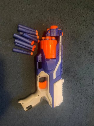 Pistola Nerf Disruptor con dardos