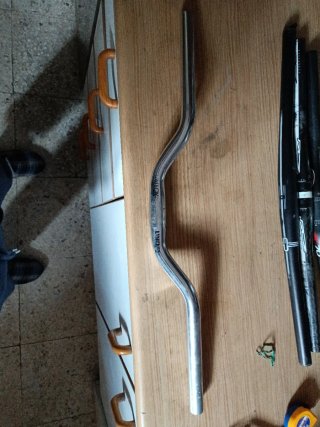 Manillar de aluminio doble altura