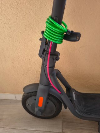 Patinete eléctrico NAVEE V25 + Accesorios + seguro