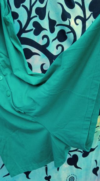MONOS:DESCRIPCION,TALLA Y MARCA EN TEXTO:1X2,5€