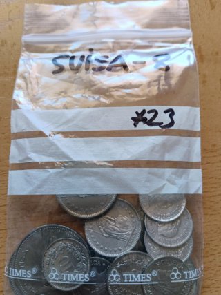Lote de 23 Monedas de Francos Suizos