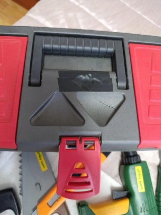 Caja de herramientas de juguete