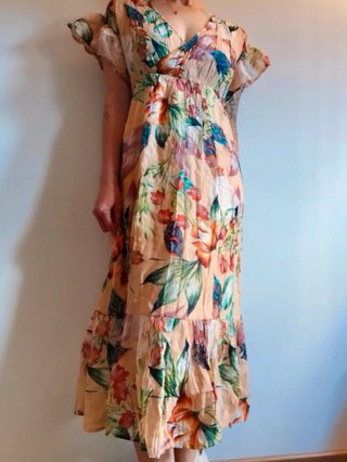 Vestido Midi Floral