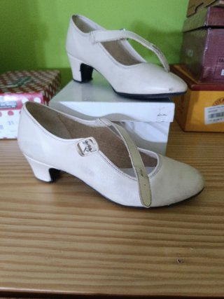 Zapatos de baile flamenco beige