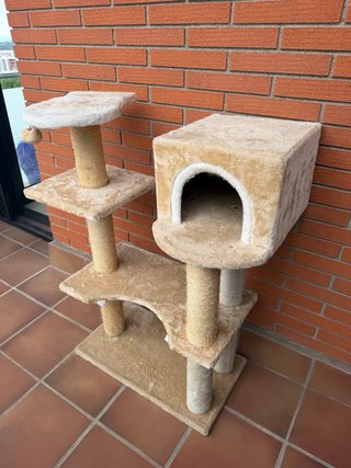 Rascador para gatos grande
