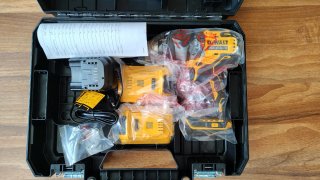 Dewalt 709-D2T profesional NUEVO ORIGINAL
