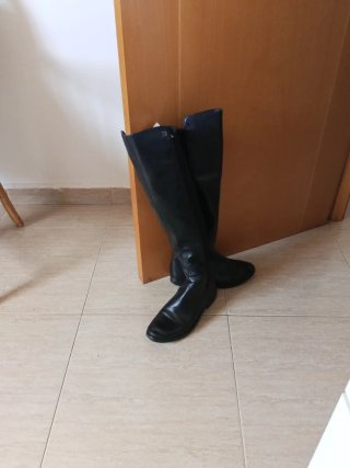 Botas altas negras